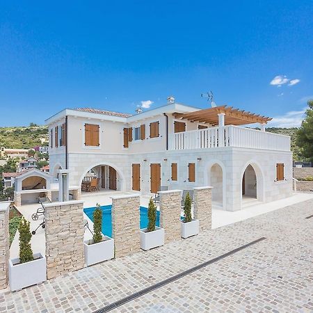 Villa Elena Sevid Exterior photo